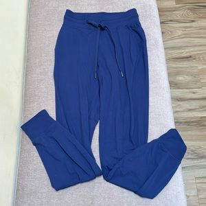 Lululemon size 2 blue joggers